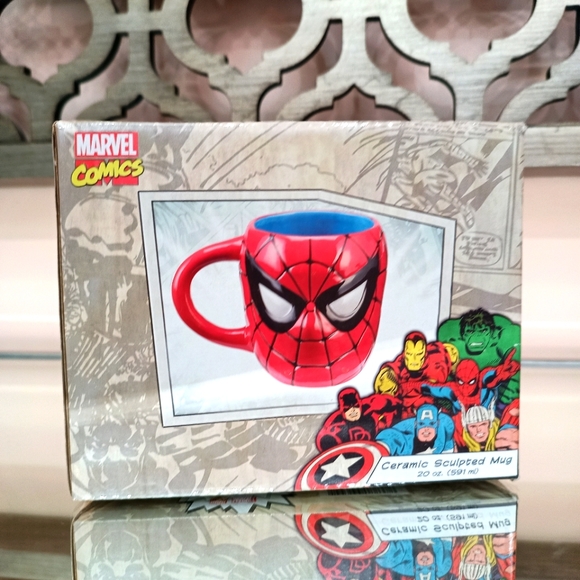MARVEL Spider-Man Mug 20 oz - Picture 11 of 16